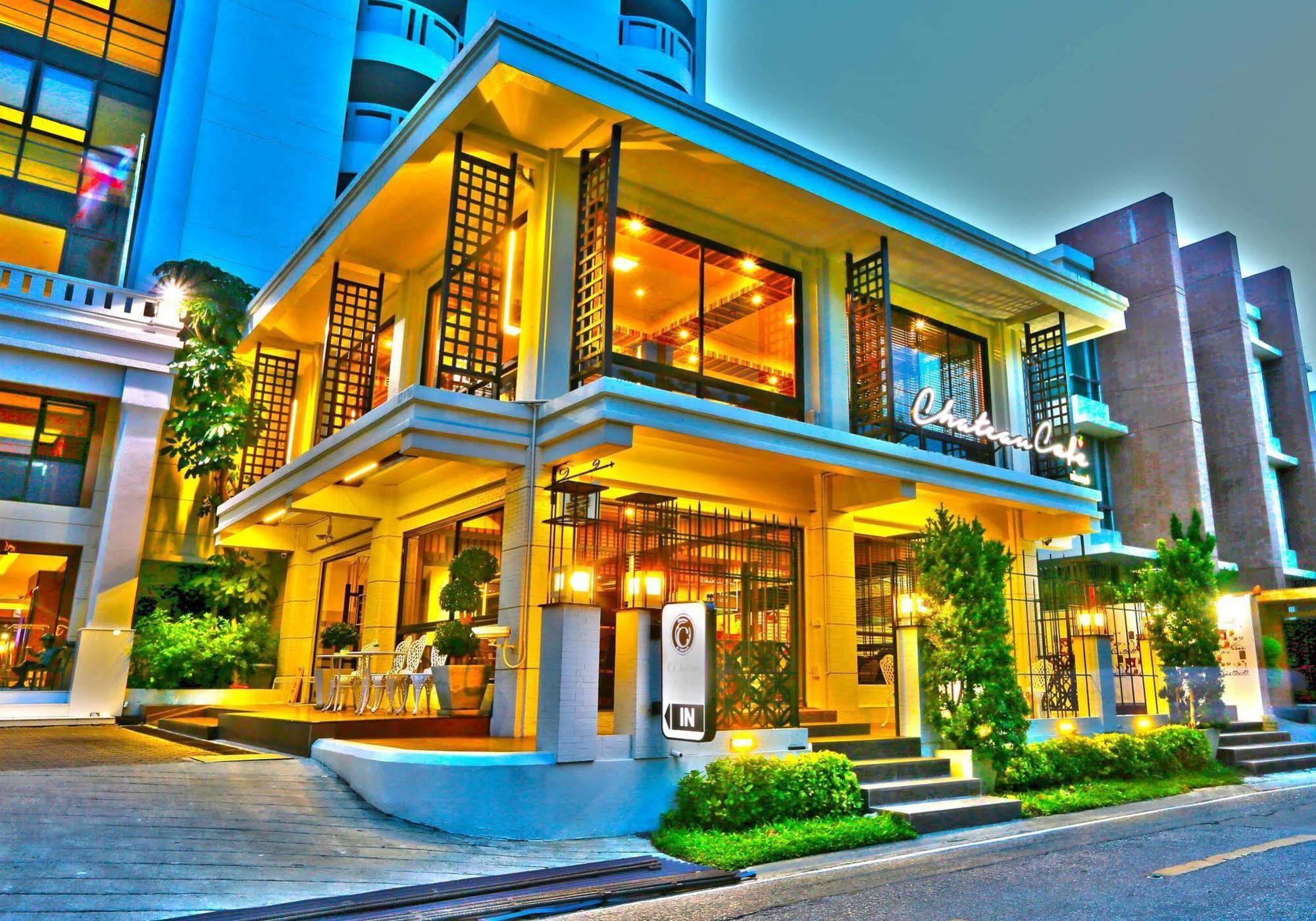 Chateau De Sukhumvit Bangkok Exterior photo